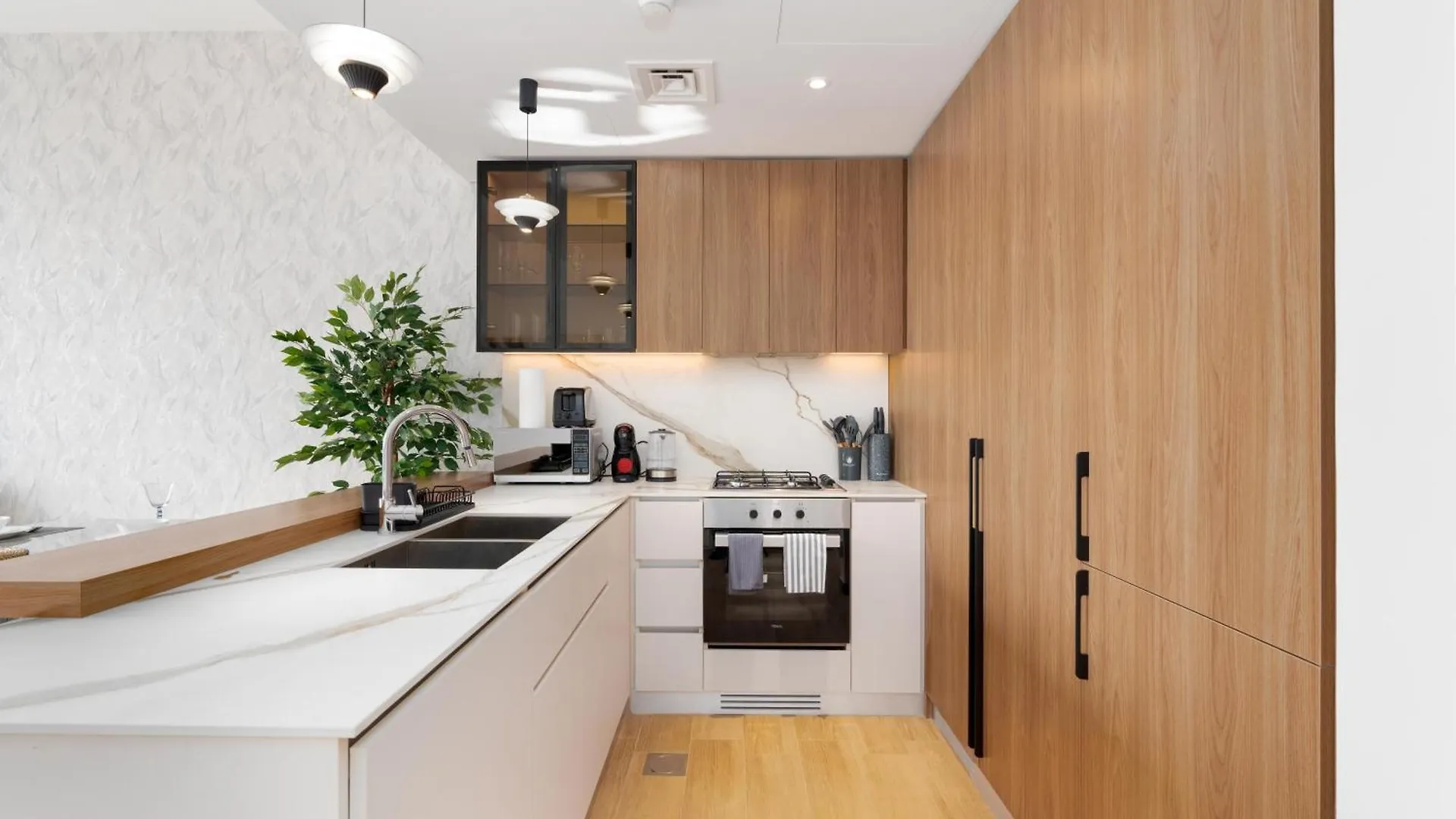 White Sage Hamilton House New 1Br Apartment Dubai