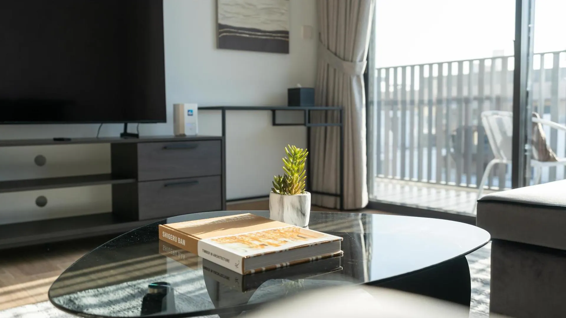White Sage Hamilton House New 1Br Apartment Dubai